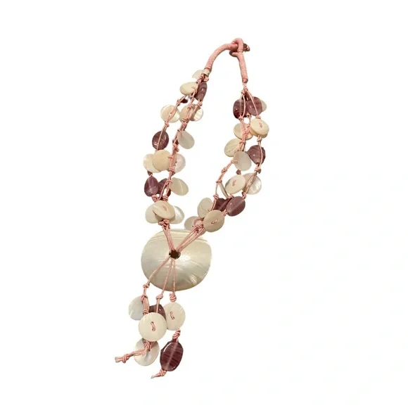 Vintage Mother Of Pearl Necklace - Picture 3 of 8